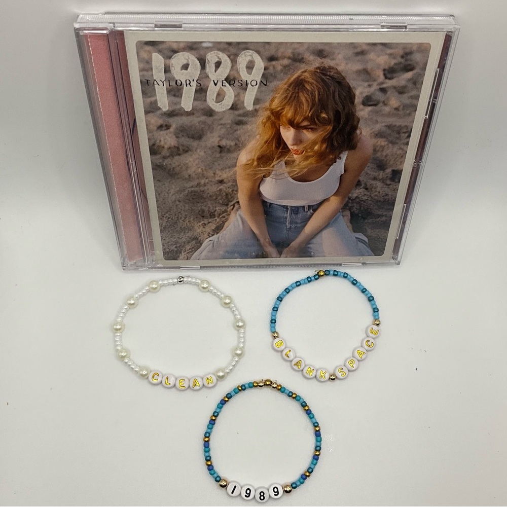 1989 Pack Of 3 Braclets